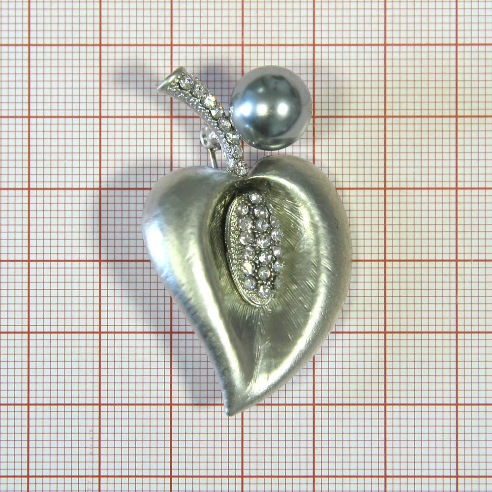 Брошь Листик Каллы 30*50мм, mat NIKEL, белые камни, серый жемчуг, шт. Броши