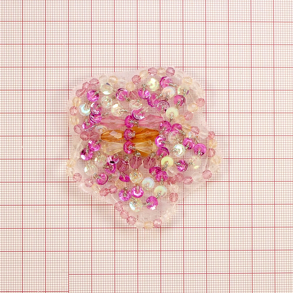Шеврон R-01, клеевой, прозрачная основа, цветок - бусы, бело-розовые пайетки. Шеврон