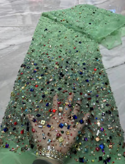 Сеть со стразами, ширина 130см, белая, разноцветные камни, ярд. Сеть со стразами