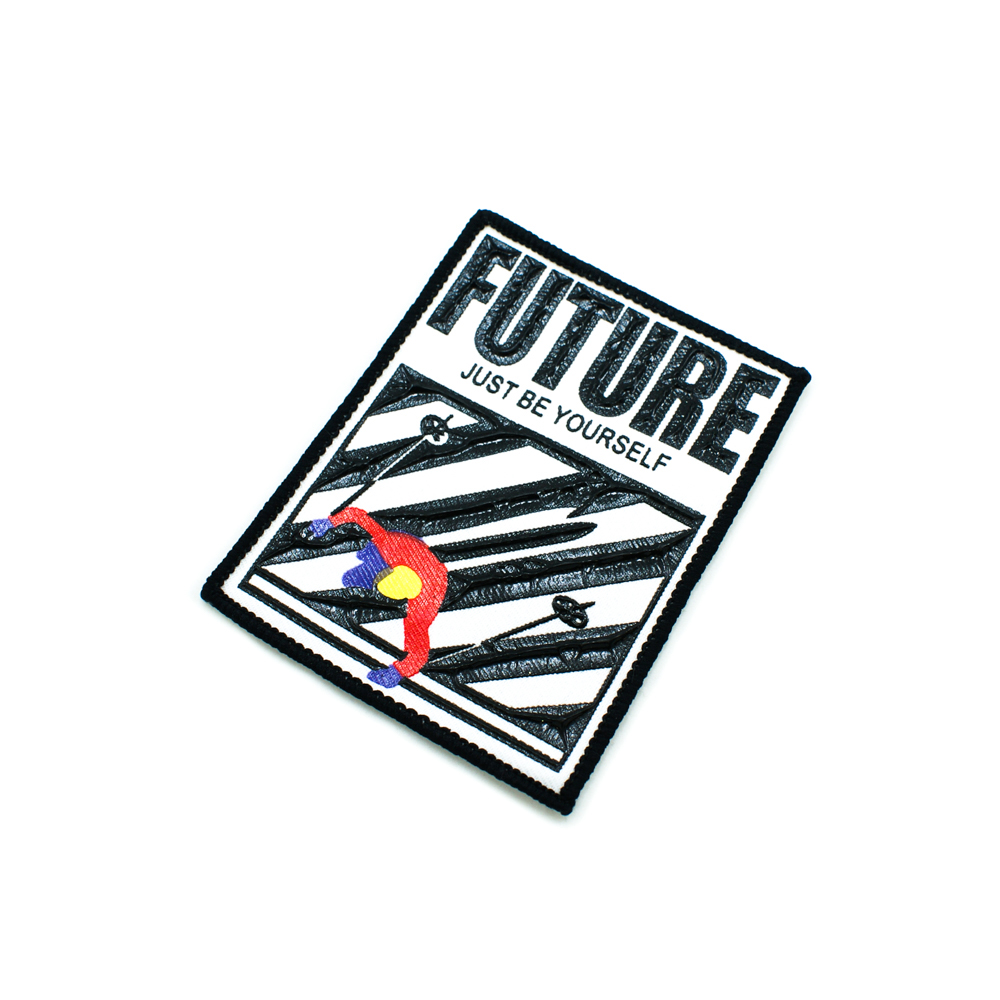 Нашивка тканевая FUTURE JUST BE YOURSELF 10,5*8см белый, черный, красный, желтый, синий, шт. Нашивка Вышивка, Ткань