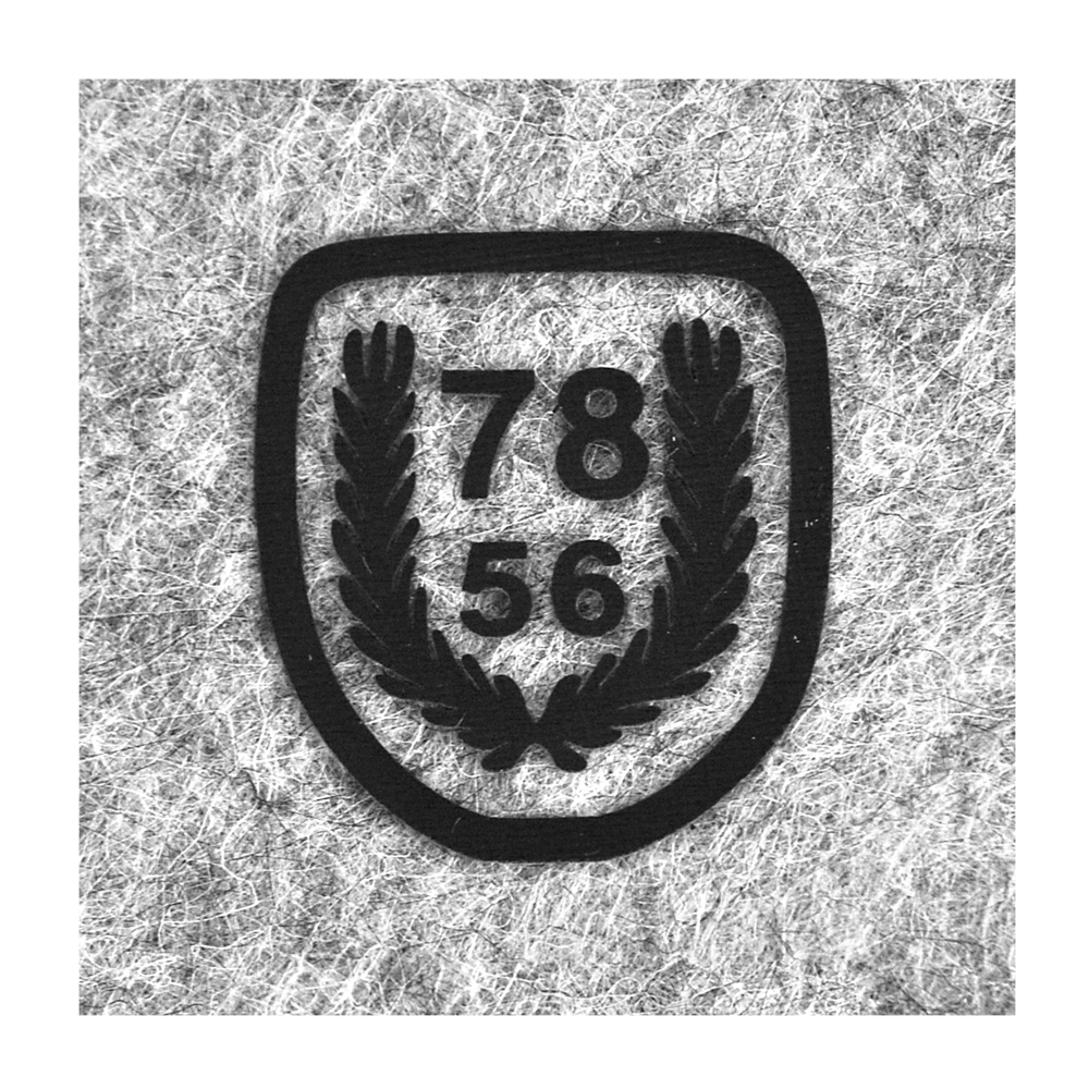 Термоаппликация резиновая прозрачная 78/56 25*27мм Герб, черный рисунок, шт. Термоаппликации Резиновые Клеенка