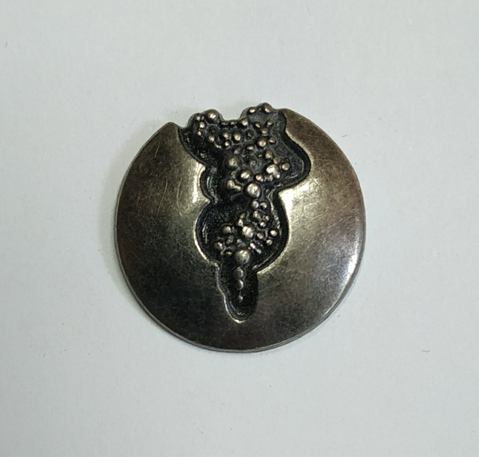 Пуговица TR-62-36 oxid 23мм. Пуговица металлизированная