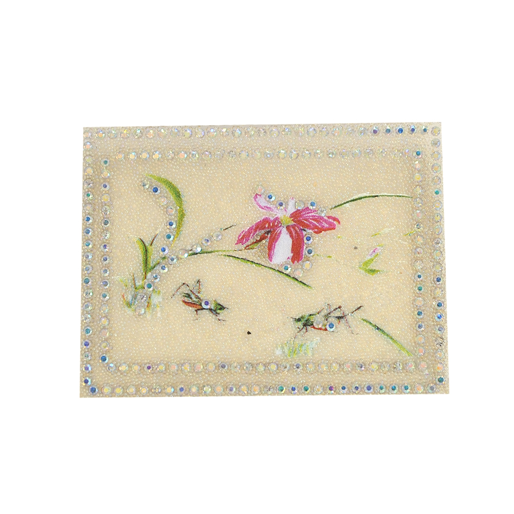 Аппликация клеевая стразы, стеклянная крошка Кузнечики и цветок 6*8см прозрачный бисер, хамелеон камни, шт. Аппликации клеевые Стразы комб.