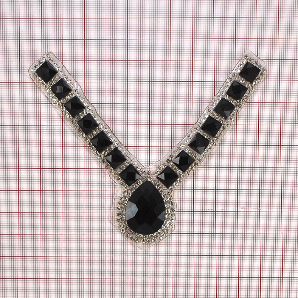 Аппликация клеевая стразы Уголок 8,5*11,5см черный квадрат 8мм, капля 25*18мм, белый 2мм, шт. Аппликации клеевые Стразы комб.