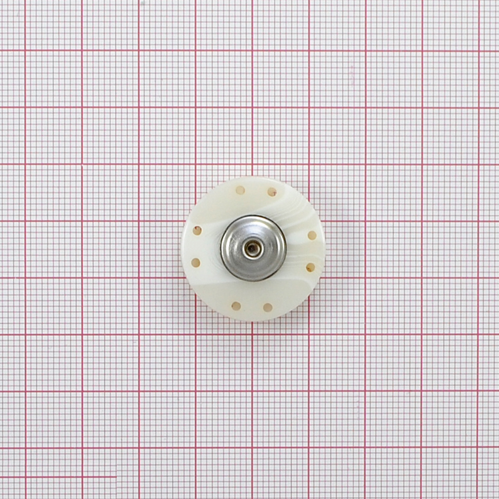 Кнопка пластик пришивная потайная Круглая с отверстиями 25мм, кремовый пластик и металл никель, шт. Кнопка пришивная потайная
