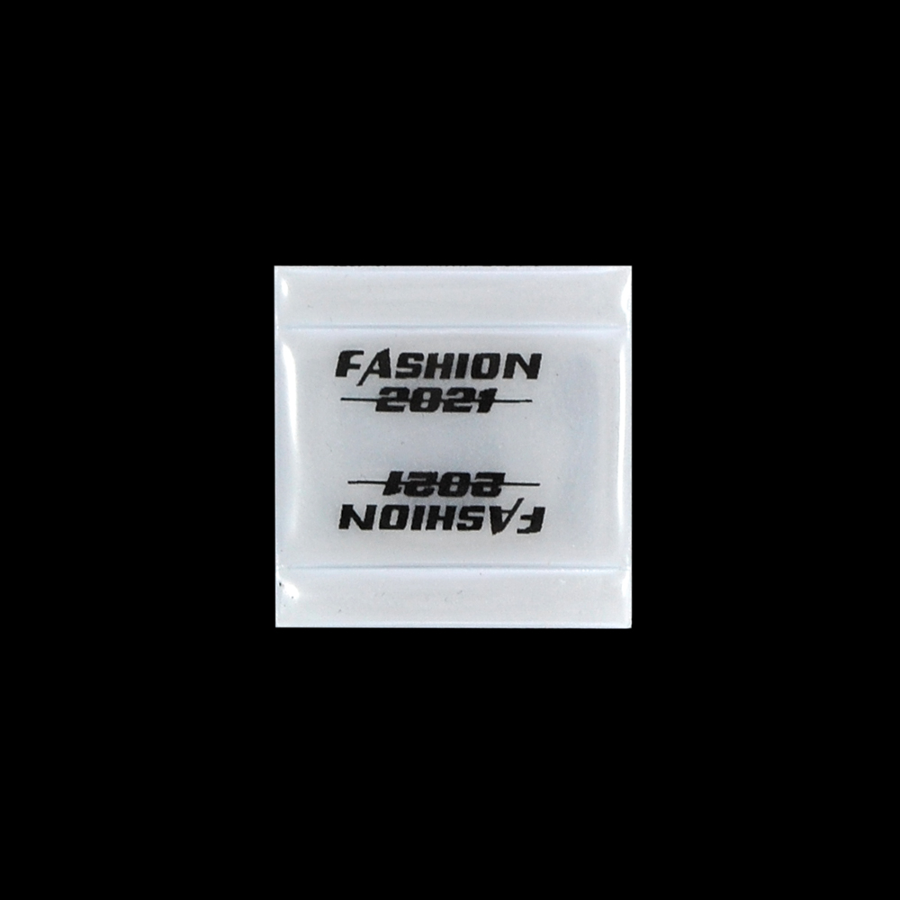 Лейба светоотражающая  Fashion 2021 , 3*3см, черный, серый, шт. Лейба Клеенка