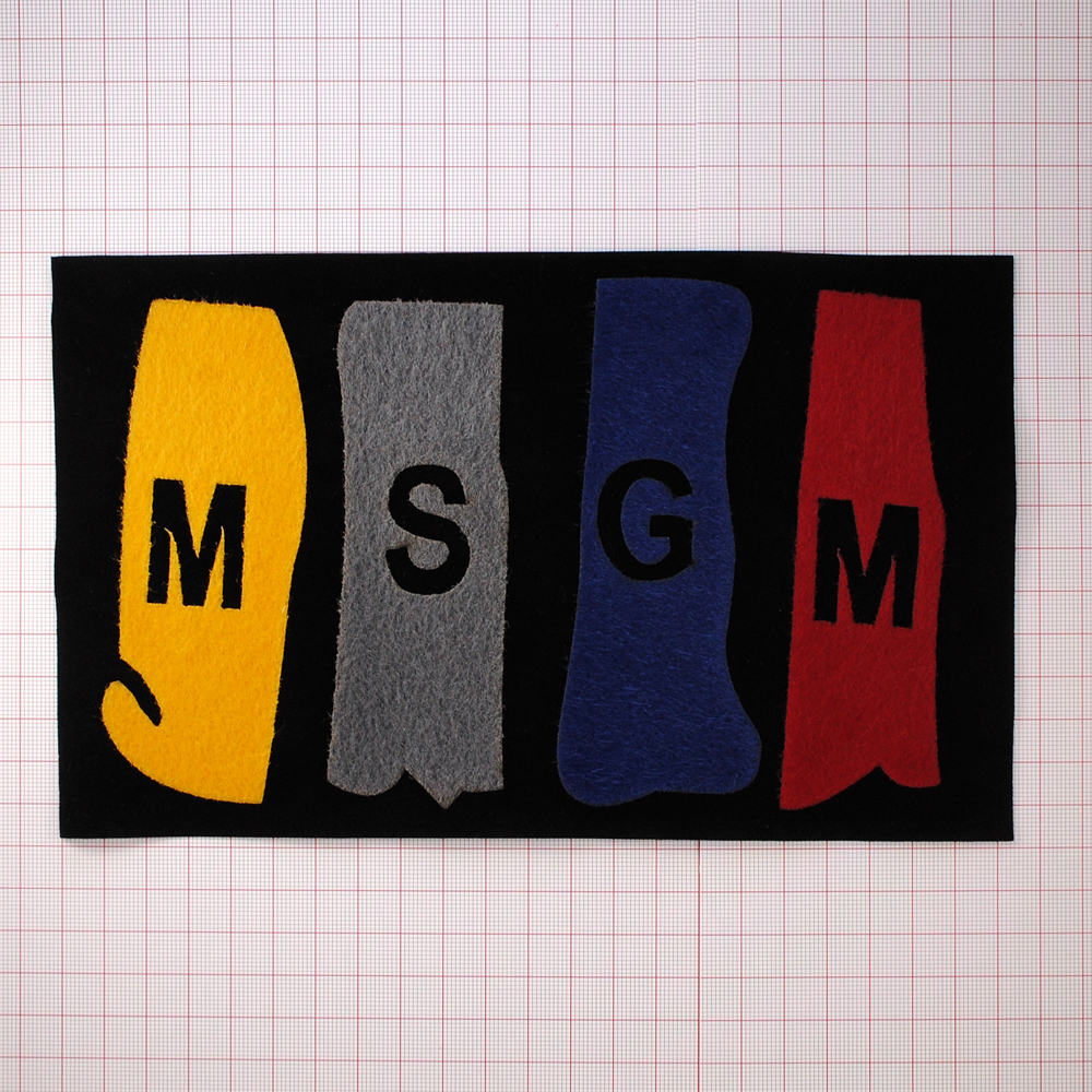 Нашивка махровая MSGM 22,5*12,5см, черный, желтый, серый, синий, красный, шт. Нашивка Махровая