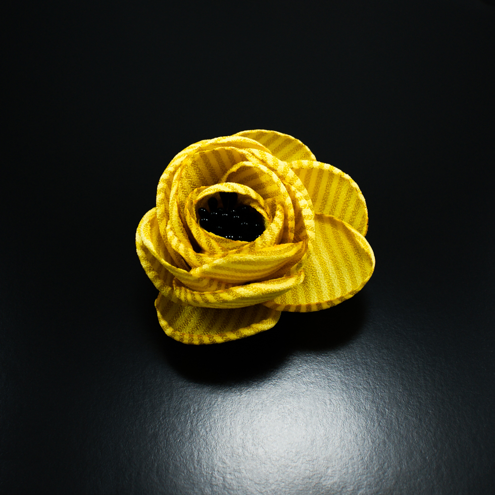 Аппликация декор Желтая роза 8см, желтый в полоску, черный. Аппликации Пришивные Обувные