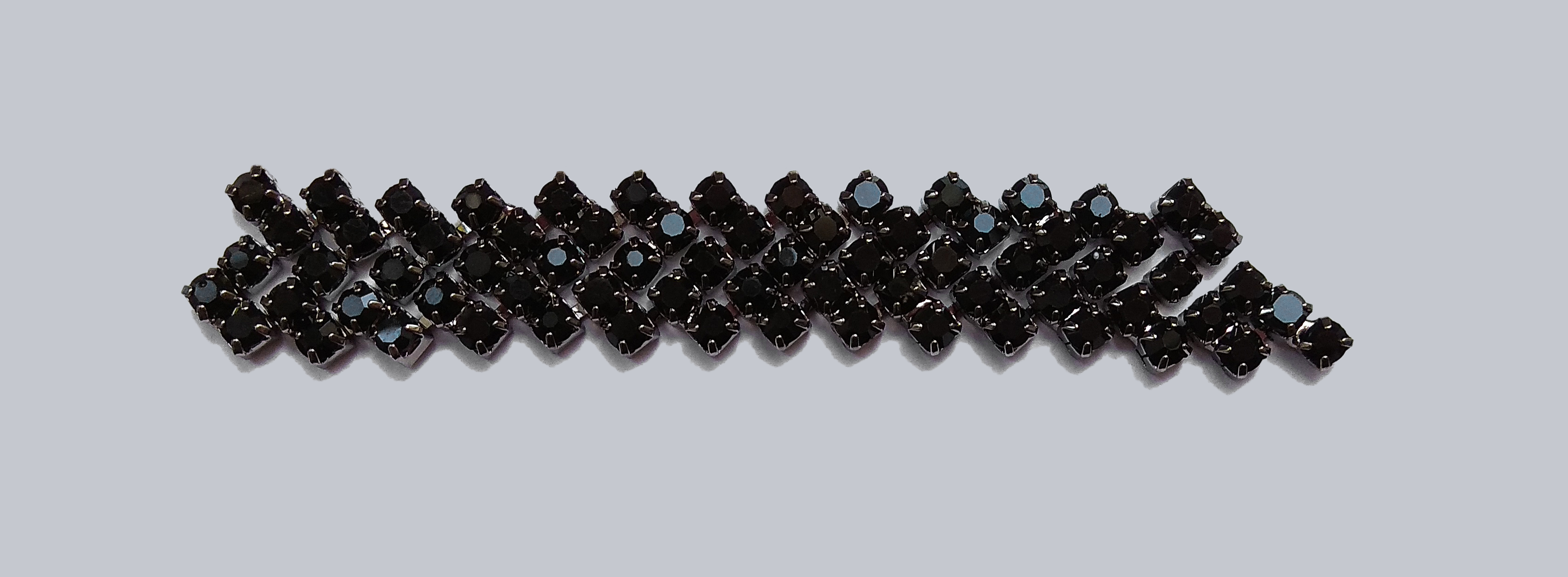 Декор металлический Цепочка со стразами 5 рядов, 1,6см, серебр., jet black, ярд. Декор Металл Пришивной