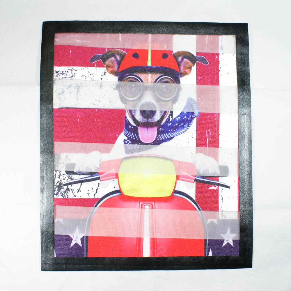 Аппликация пришивная Полоска Собака на мото 25*21см, красный мотоцикл и шлем, рамка кожзам, шт. Аппликации Пришивные Постер