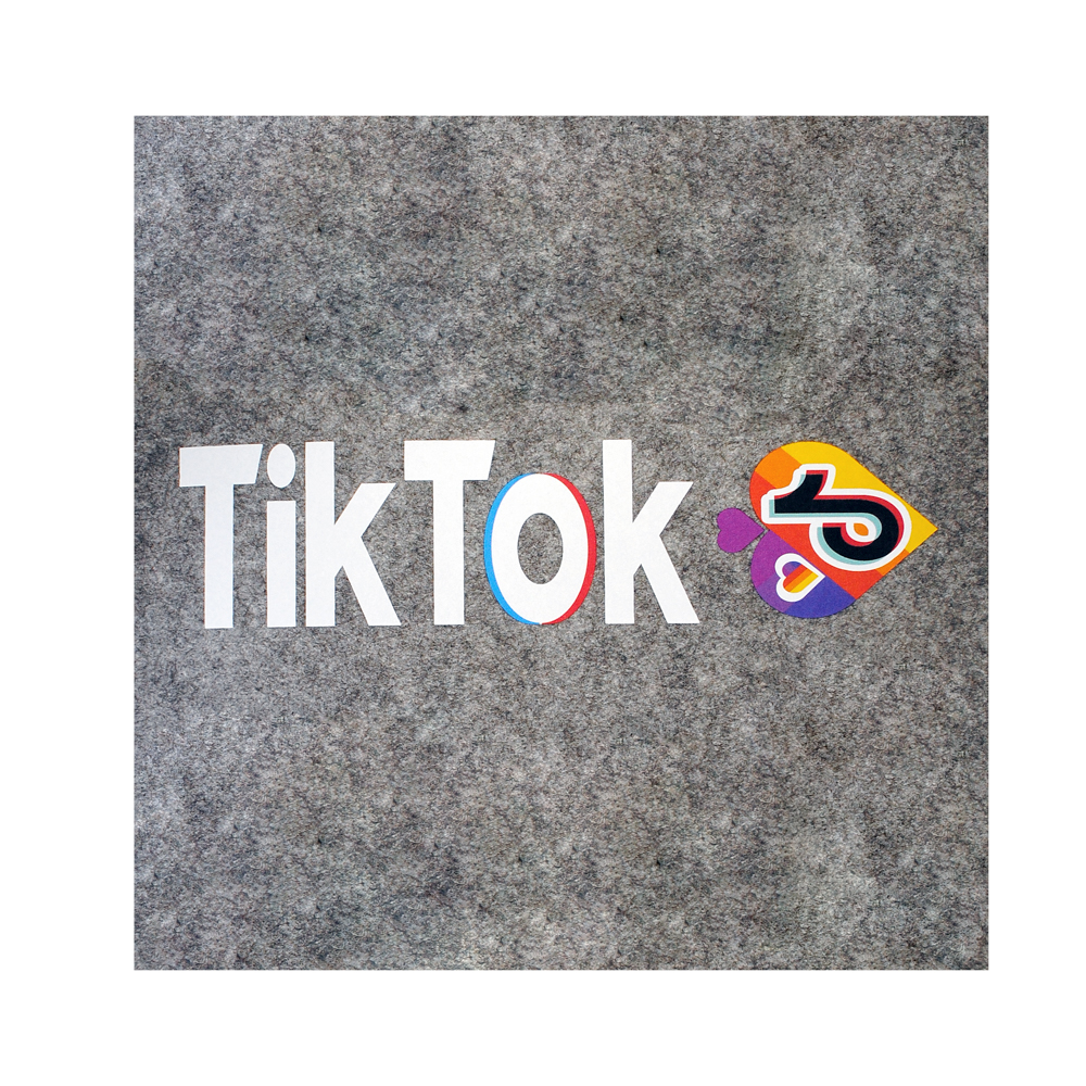 Термоаппликация №10-6 TikTok сердце с нотой (большое) 6*25см, шт. Термоаппликации Накатанный рисунок
