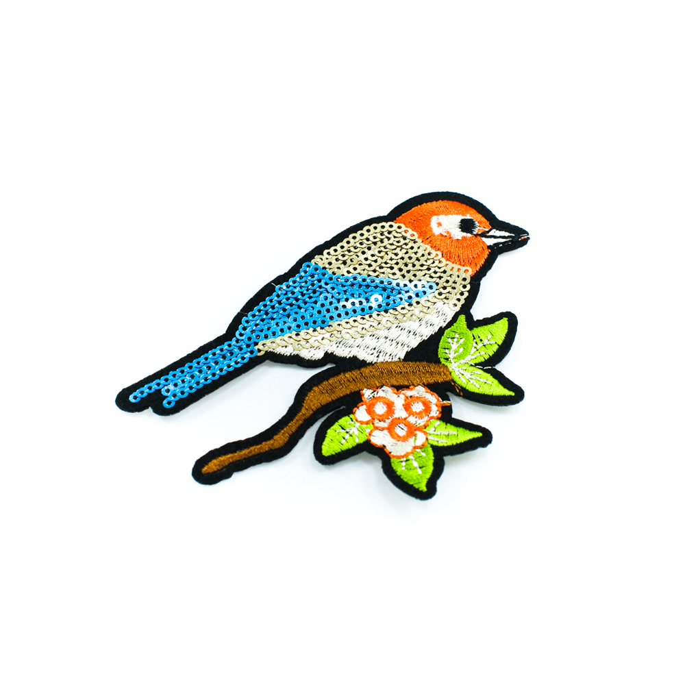 Аппликация клеевая пайетки Воробей 7*11см коричневый, оранжевый, светло-зеленый, бежевый,черные нити, голубые, золотистые пайетки. Аппликации клеевые Пайетки