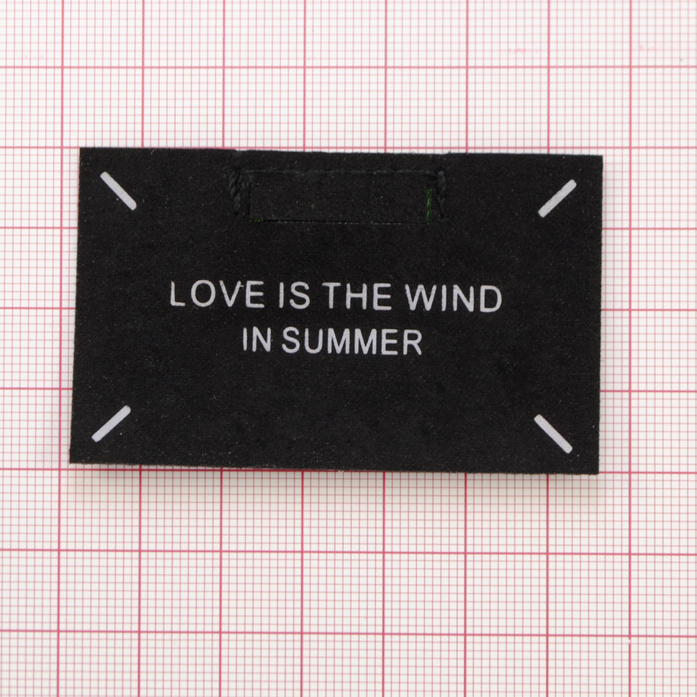 Лейба ткань Love is the wind, 4*6,5см, черный, белый, шт. Лейба Ткань