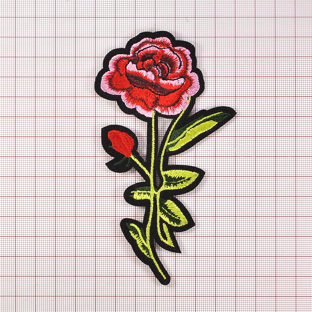 Аппликация клеевая вышитая Роза Аве Мария 12,8*7см черно-розово-красный цветок, салатный стебель, шт. Аппликации клеевые Вышивка