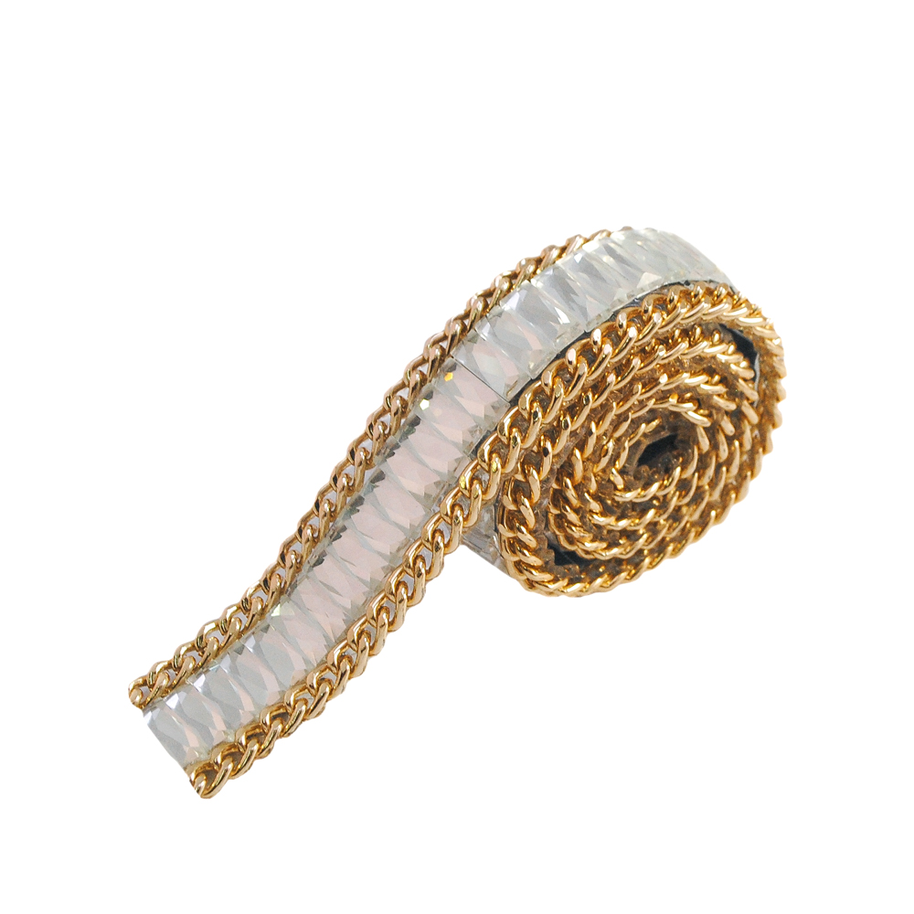 Тесьма стразы клеевые Ch03, белые камни 3*8мм, цепи GOLD, ярд. Тесьма из страз