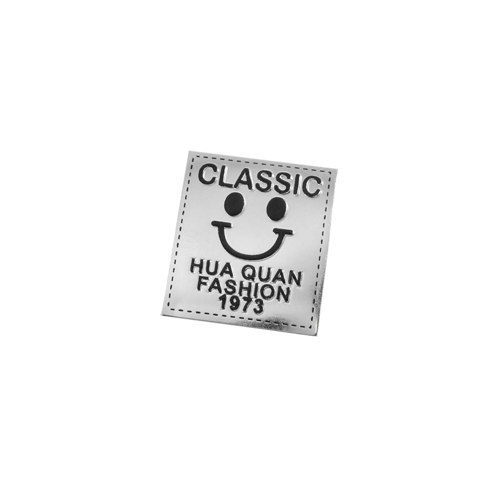 Лейба пластик CLASSIC Smile 4*3,5см серебро, черный, шт. Лейба Пластик