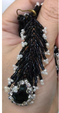 Подвеска из бисера  Ветка с камнем, черный, белый, шт. Подвески