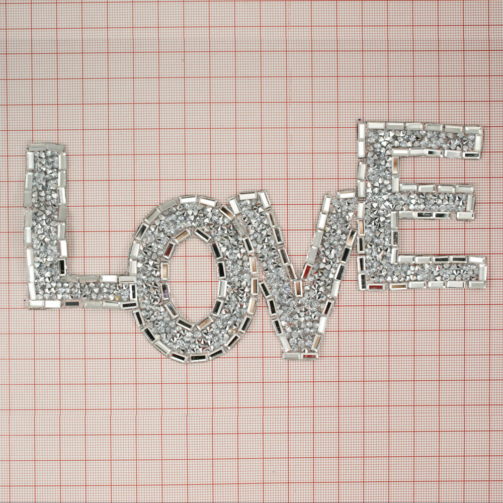 Аппликация клеевая стразы LOVE белые буквы 18,5*9,2см белые камни, белые прямоугольные камни кант, фигурная . Аппликации клеевые Стразы комб.