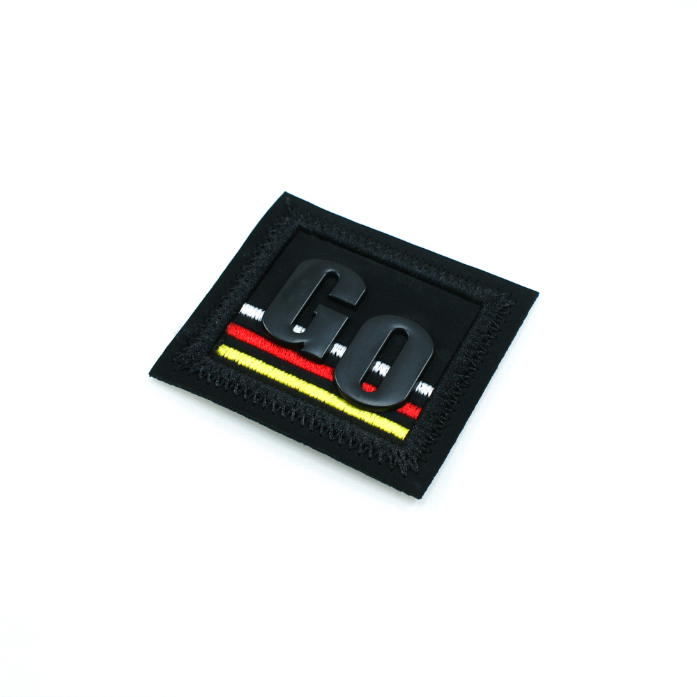 Лейба п/у, металл GO 5.8*6.5см черный, белый, желтый, красный. Лейба Кожзам