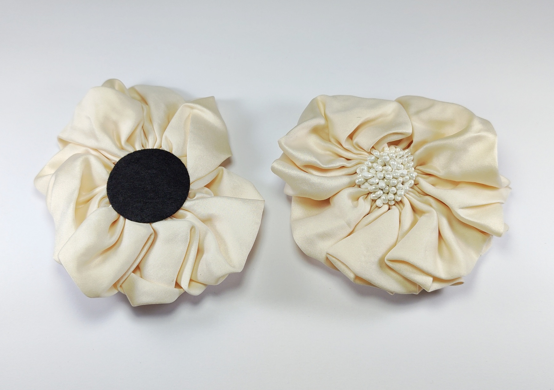 Аппликация декор Цветок, бежевый, бусины, шт. Аппликация Декор