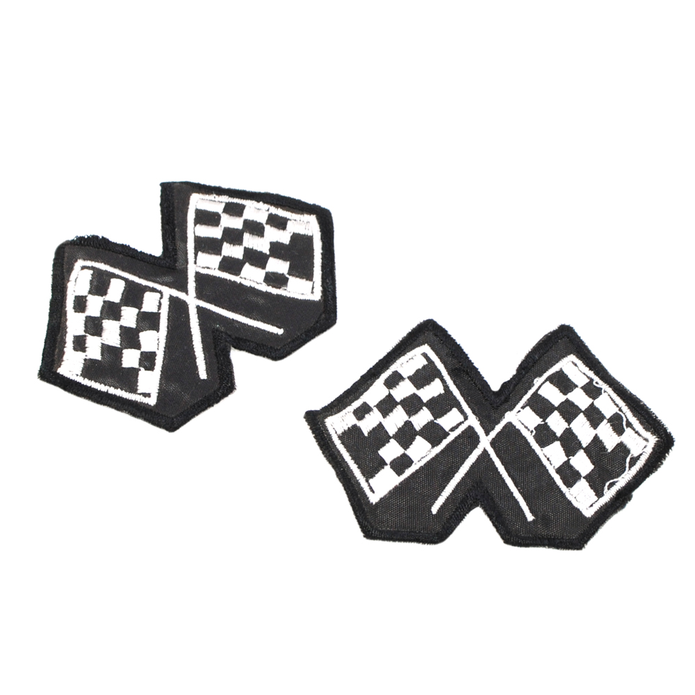 Нашивка F1 7*5,5 см, фигурная, флаги белые на черном фоне. Шеврон Нашивка