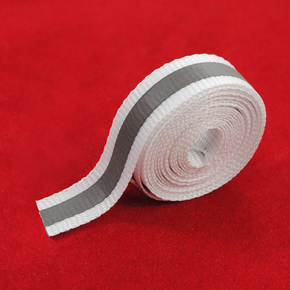 Тесьма светоотражающая горизонтальные полосы, 1см, белый, серебряный, ярд. Тесьма