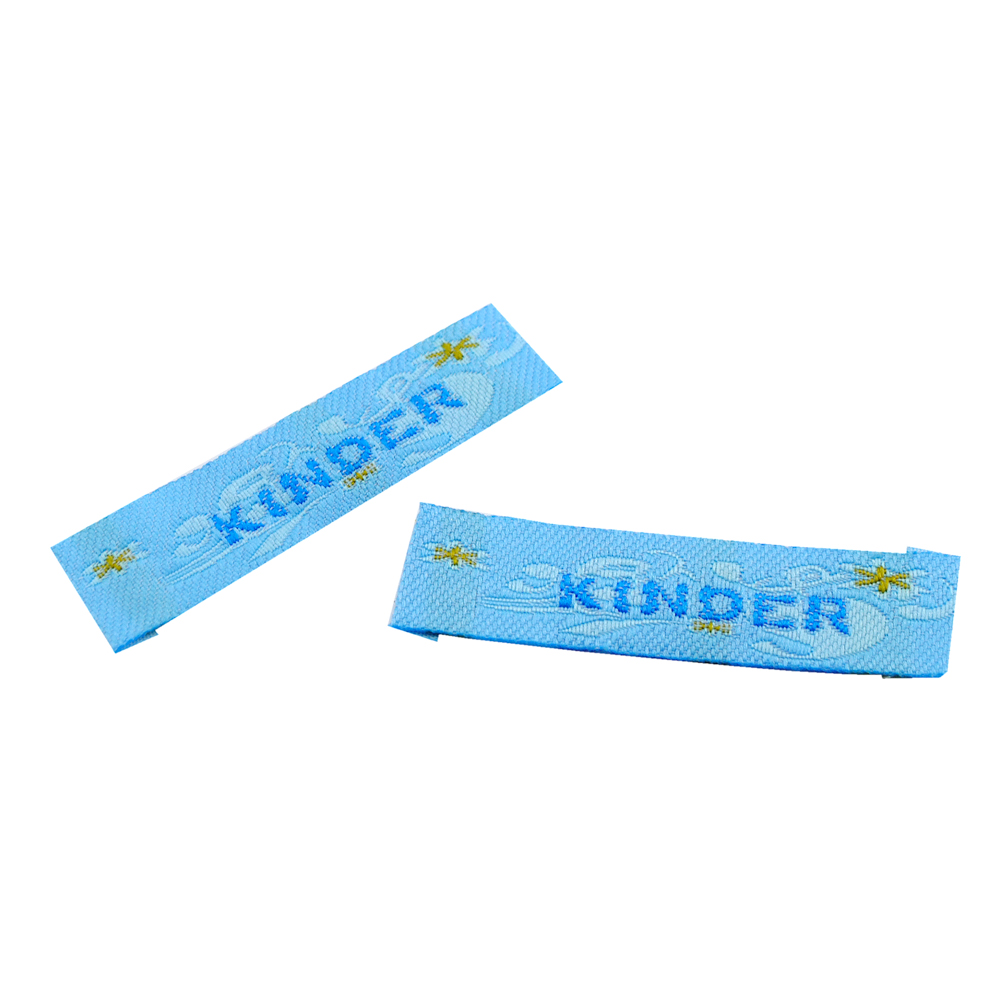 Этикетка тканевая вышитая шт. Kinder голубая / шт. Вышивка / этикетка тканевая