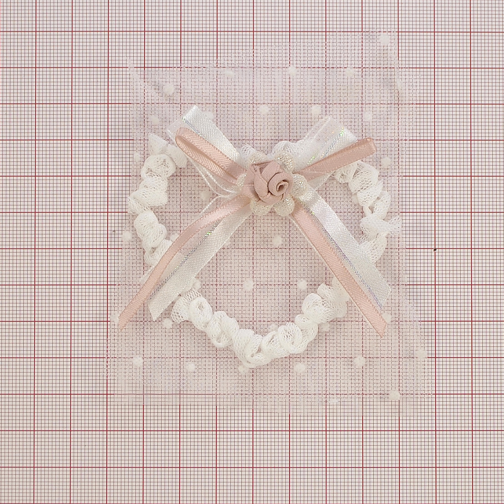 Аппликация кружевная пришивная Сердце с бантом, 6,5*7,5см, белый, бежевый, шт. Аппликации Пришивные Кружевные Вязаные
