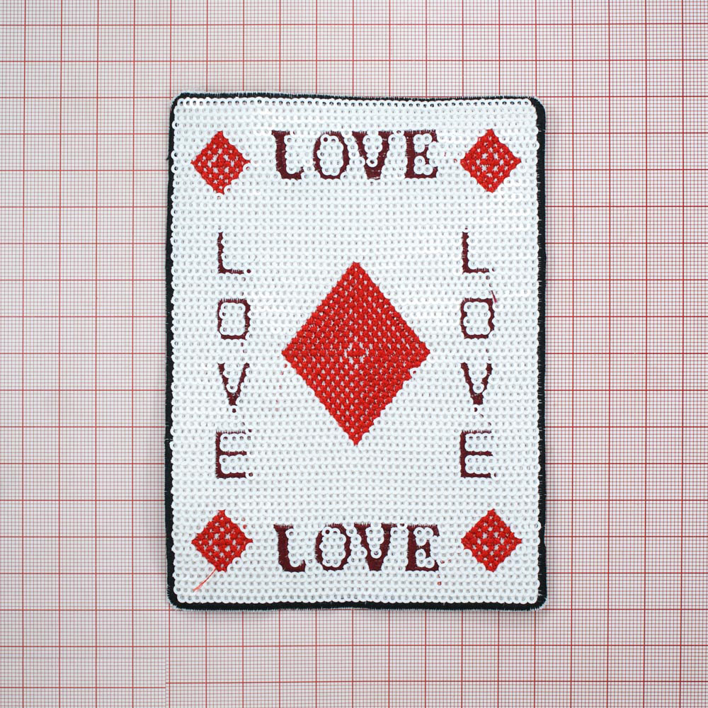Аппликация пришивная пайетки Игральная Катра LOVE Бубна 14*10см белый, красный, шт. Аппликации Пришивные Пайетки