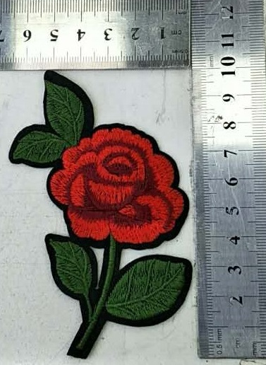 Аппликация клеевая вышитая Роза Грехам Томас 10*6,5см красно-бордовый цветок, шт. Аппликации клеевые Вышивка