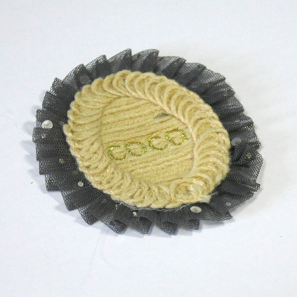 Аппликация вязаная пришивная Овал СОСО 8*9см бежевый, серебряный, золотой люрекс, шт. Аппликации Пришивные Кружевные Вязаные