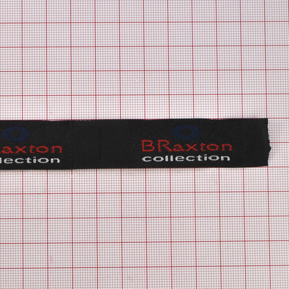 Этикетка тканевая вышитая Braxton № 1. Вышивка / этикетка тканевая