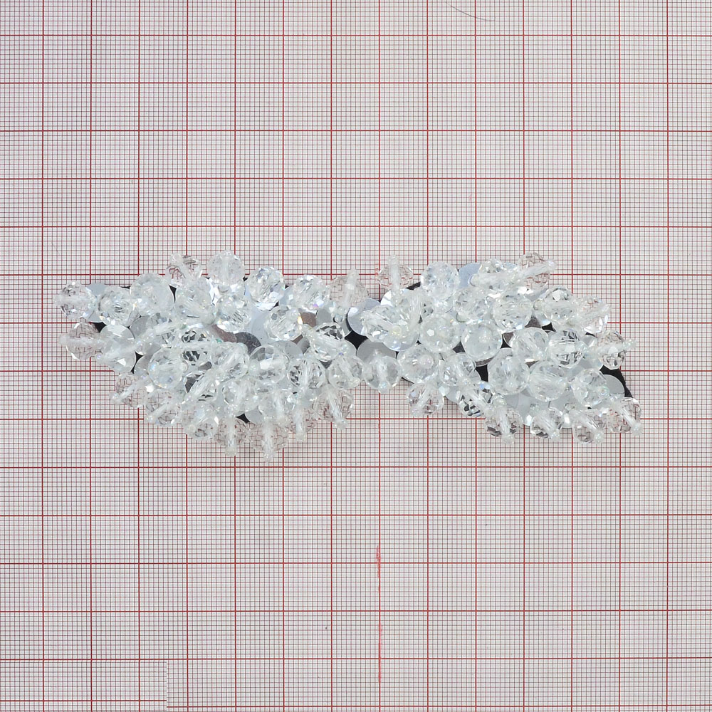 Аппликация декор прозрачные бусины, серебрянные пайетки на черном флиз.. Аппликация Декор