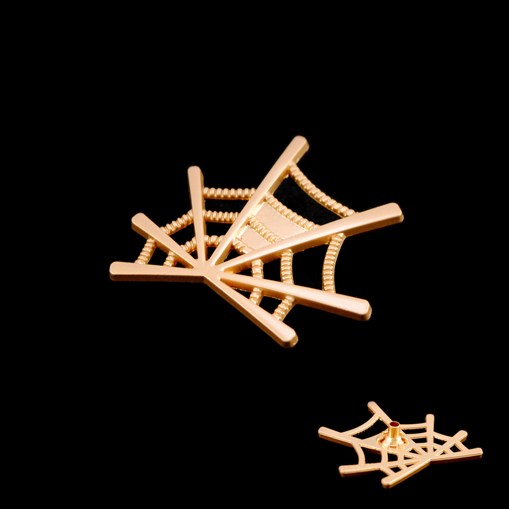 Кнопка металл Паутинка, матовое золото, 35*40мм, шт. Кнопка металл