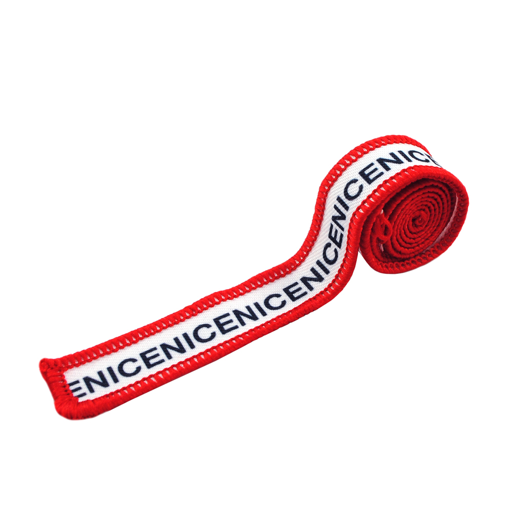 Нашивка тканевая NICE лента 26,5*1,8см, белая, черный, красный оверлок, шт. Нашивка Вышивка, Ткань