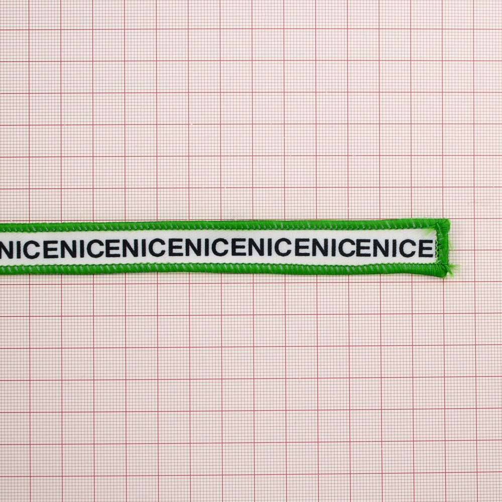 Нашивка тканевая NICE лента 26,5*1,8см белая, черный, зеленый оверлок, шт. Нашивка Вышивка, Ткань