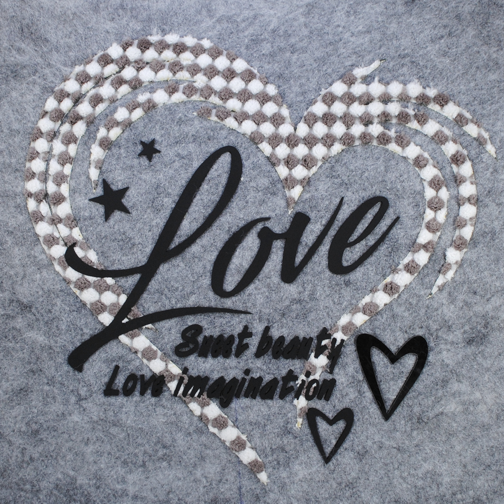 Аппликация кл. мех Сердце LOVE, 23*21.5см, беж, черн., шт. Аппликации клеевые Тканевые
