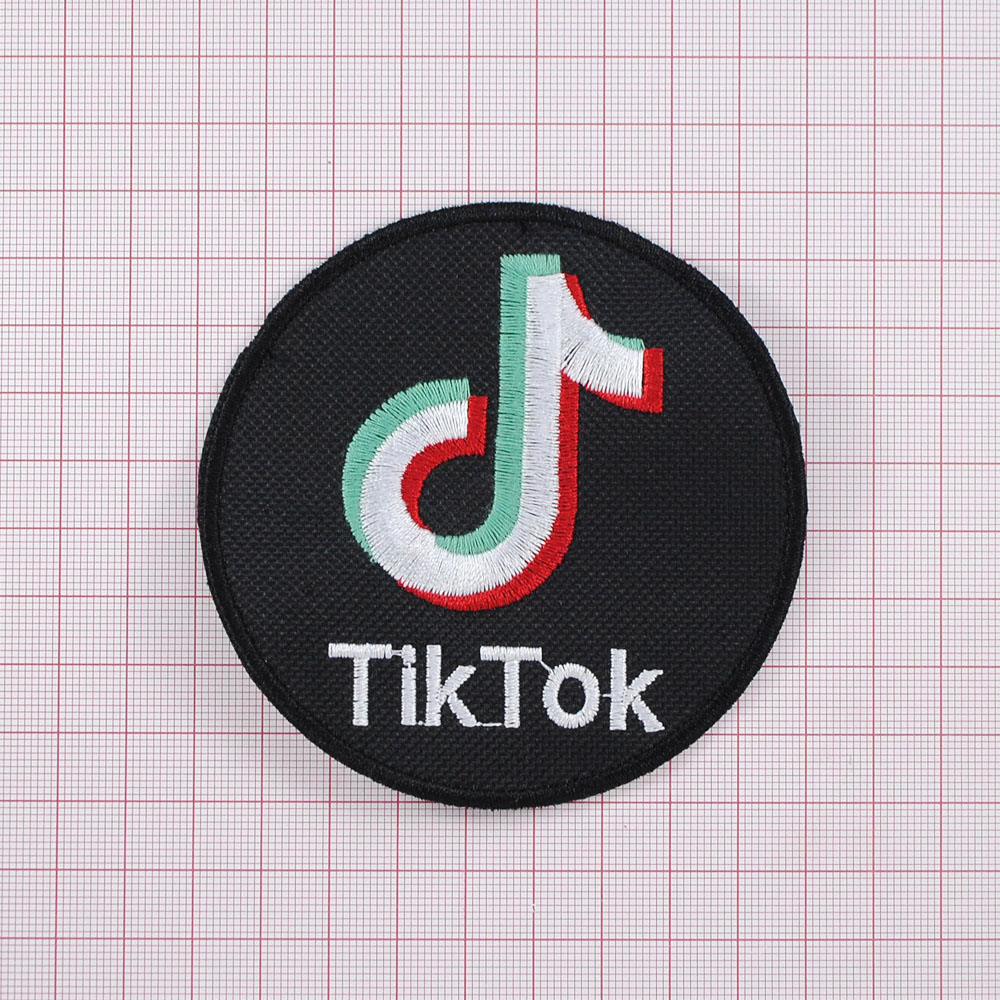 Нашивка тканевая TikTok 9см с оверлоком /флизелиновая основа/, шт. Нашивка Вышивка, Ткань