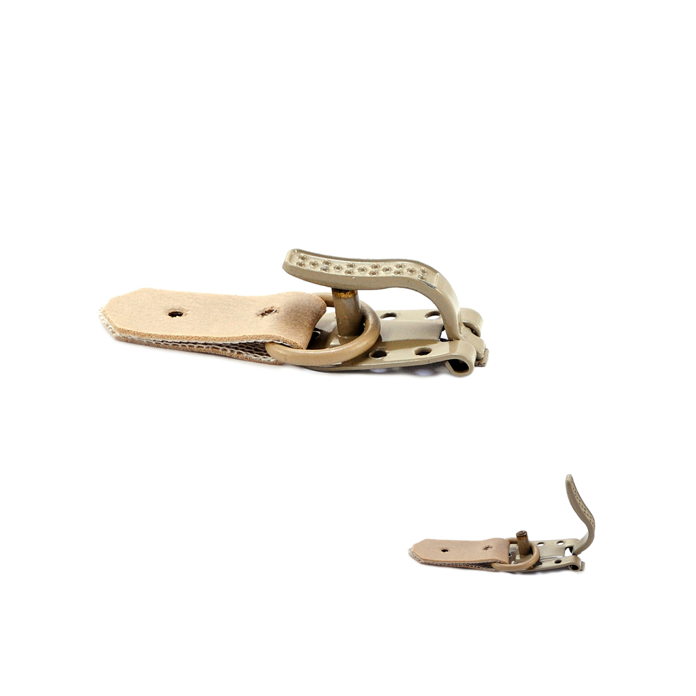 Крючок шубный металлический бежевый. Крючки