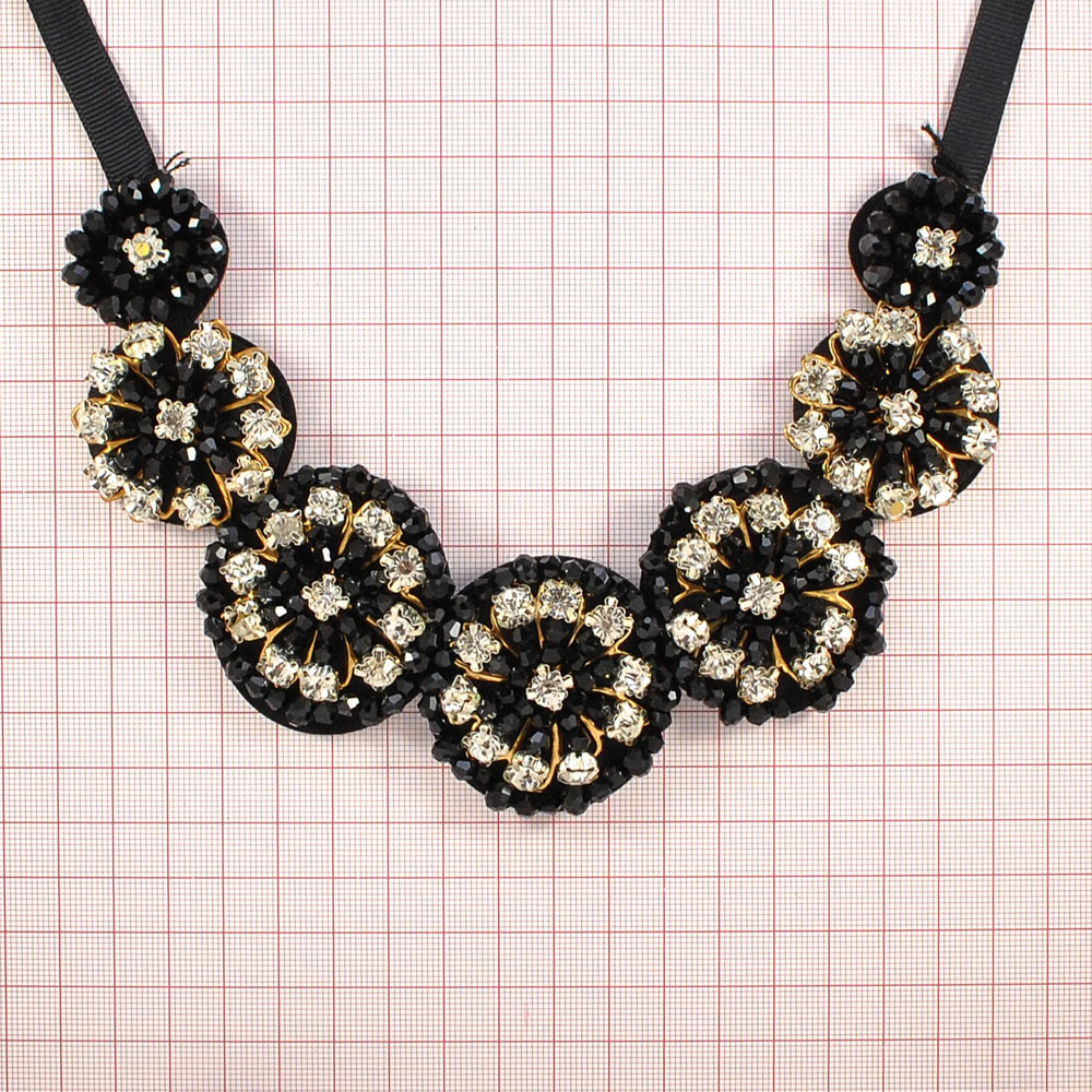 Воротник завязки, черный войлок, металл gold, черный пластик камни, белые камни, шт. Воротники