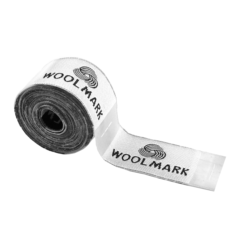 Этикетка тканевая вышитая Wool-Mark. Вышивка / этикетка тканевая