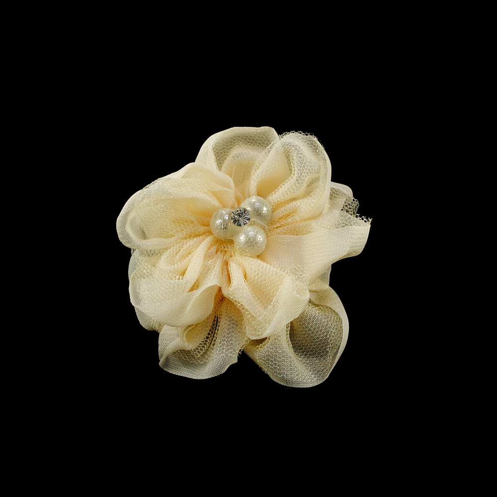 Аппликация декор цветок шифон кремовый, 3 клубка, 1 камень. Аппликация Декор