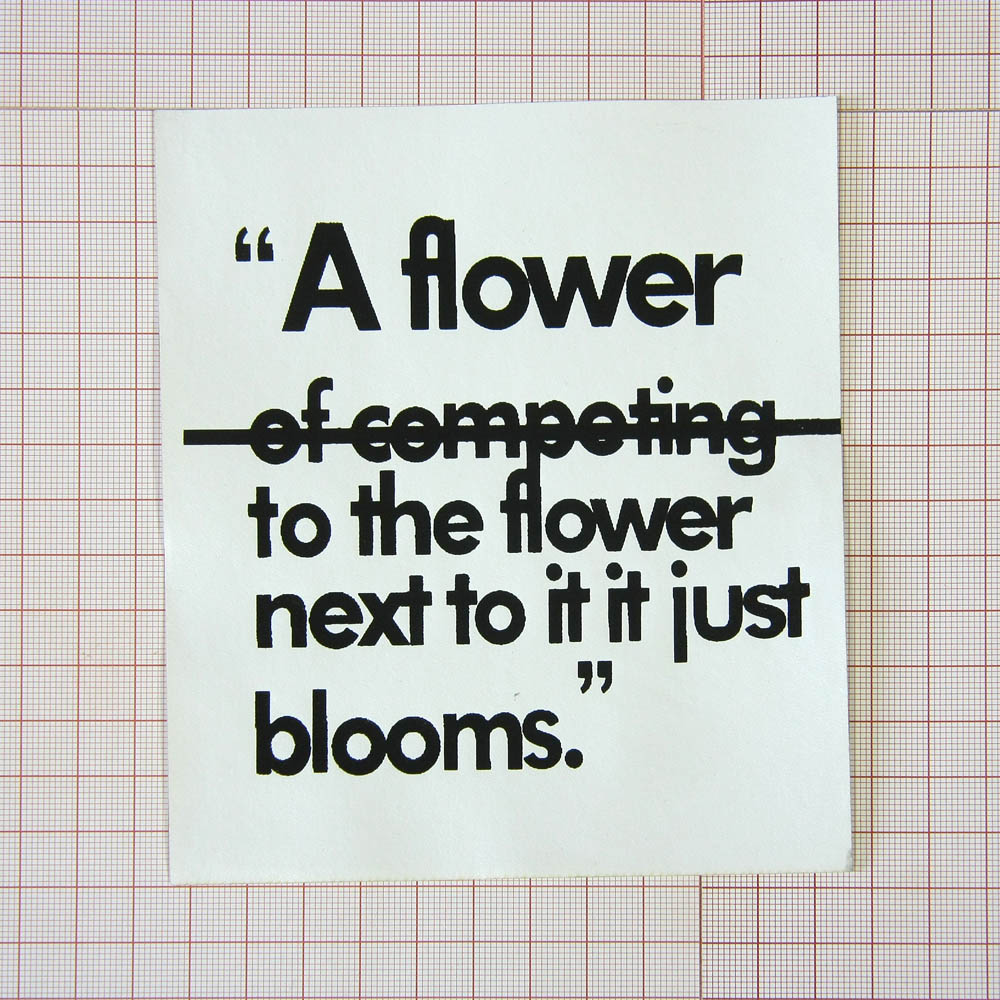 Аппликация козжам пришивная A Flower 12*14см белый фон, черный текст, шт. Нашивка Кожзам