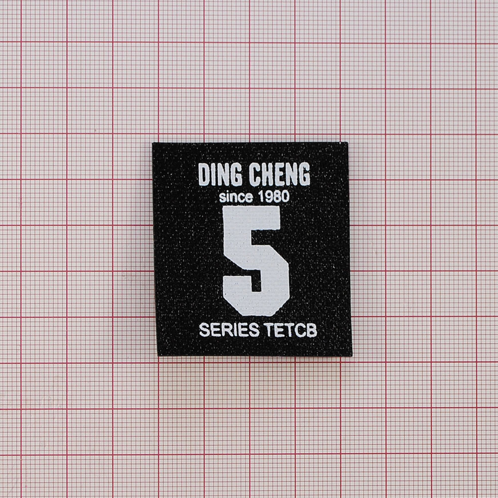 Лейба клеенка блестящая DING CHENG 5 4,3*4,6см, черно-белая, шт. Лейба Клеенка