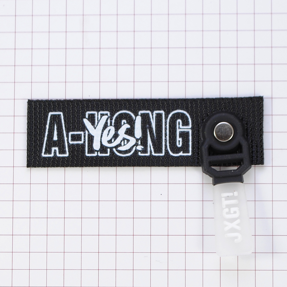 Лейба тк. A-HONG YES, 2*7см, черн., бел., резин.подвеска, шт. Лейба Ткань