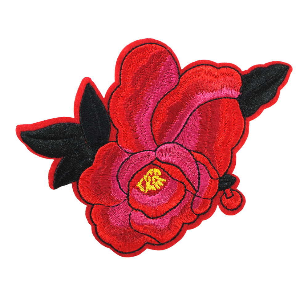 Аппликация клеевая вышитая Цветок с листиками 13*11,5см черный, красный, розовый, зеленый. Аппликации клеевые Вышивка
