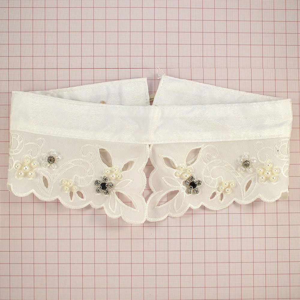 Воротник XS-005 белый, камни белые 4мм, 6мм, черные 6мм, бисер, жемчуг белый 4мм, 5мм, 6мм, шт. Воротники