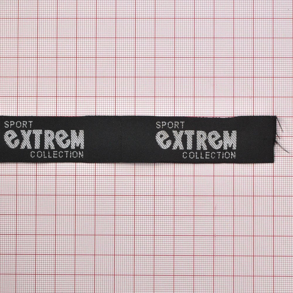 Этикетка тканевая вышитая Extrem . Вышивка / этикетка тканевая