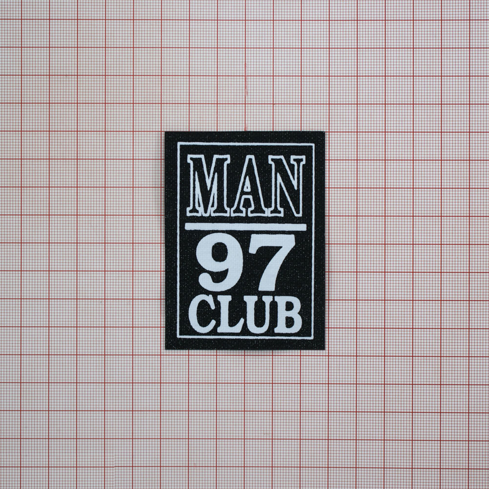 Нашивка резиновая MAN CLUB 7,6*5,6см черный, белый, блестки, шт. Лейба Резина