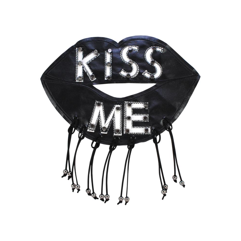 Аппликация кожзам пришивная Губы с подвесками 23*25см, черный, белый,  black nikel, шт. Нашивка Кожзам